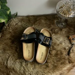 Comfortable Stylish Slide